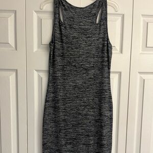 Cute midi dress;Philosophy size medium; hugs your curves and has cute shoulders